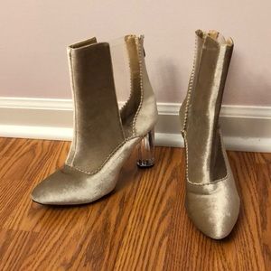 missguided creamy velvet & clear heeled boots | size 9